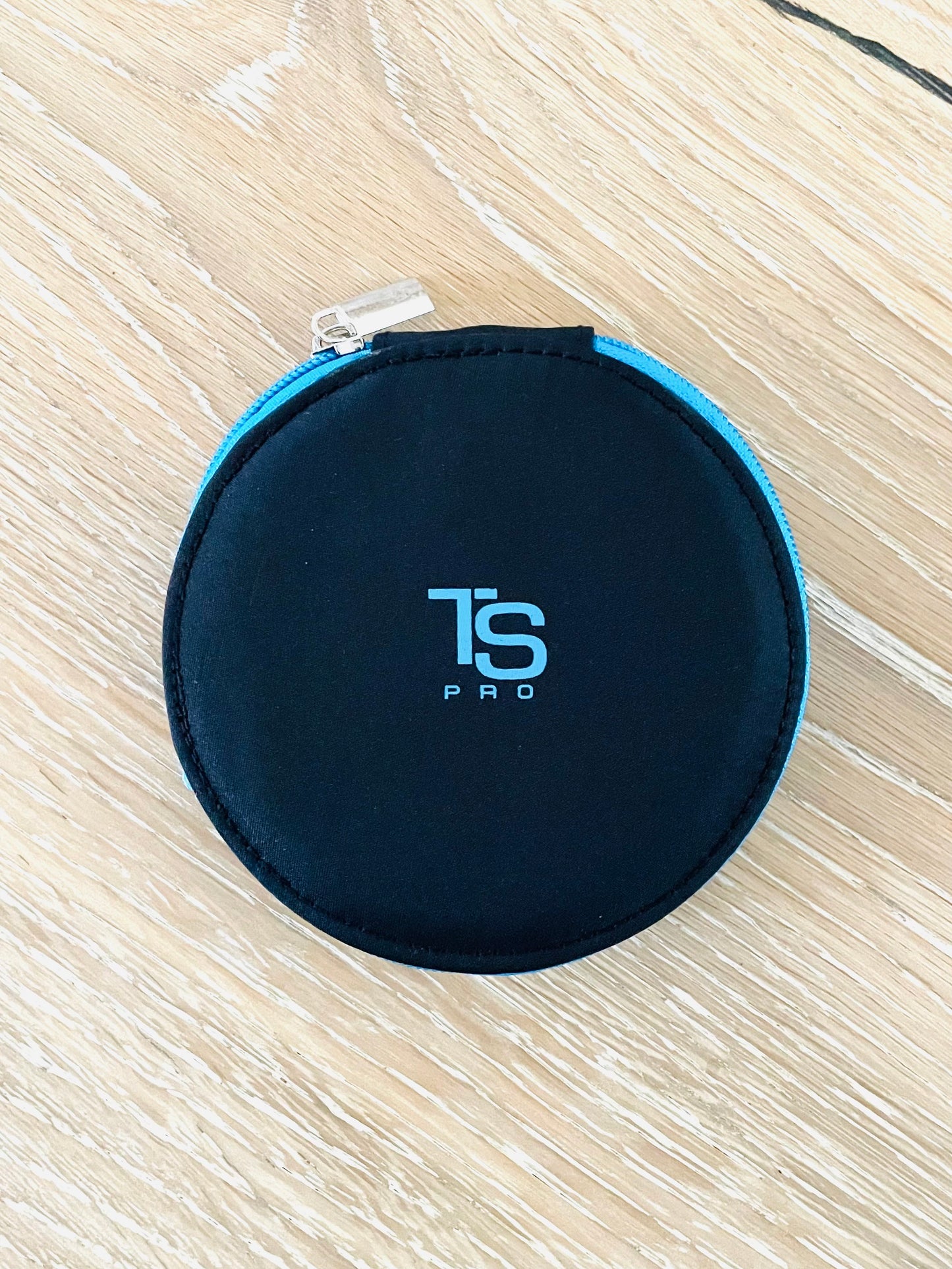 MANICURE KIT - 9 PIECE