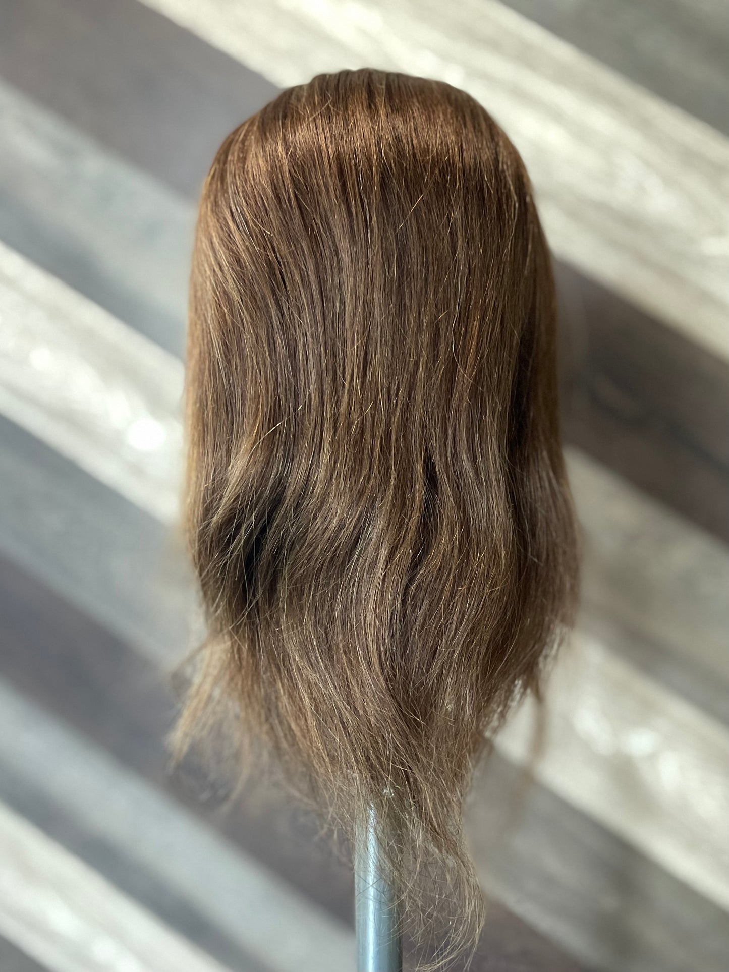 MANNEQUIN HEAD - FEMALE - BRUNETTE - TERESA - 19-22"