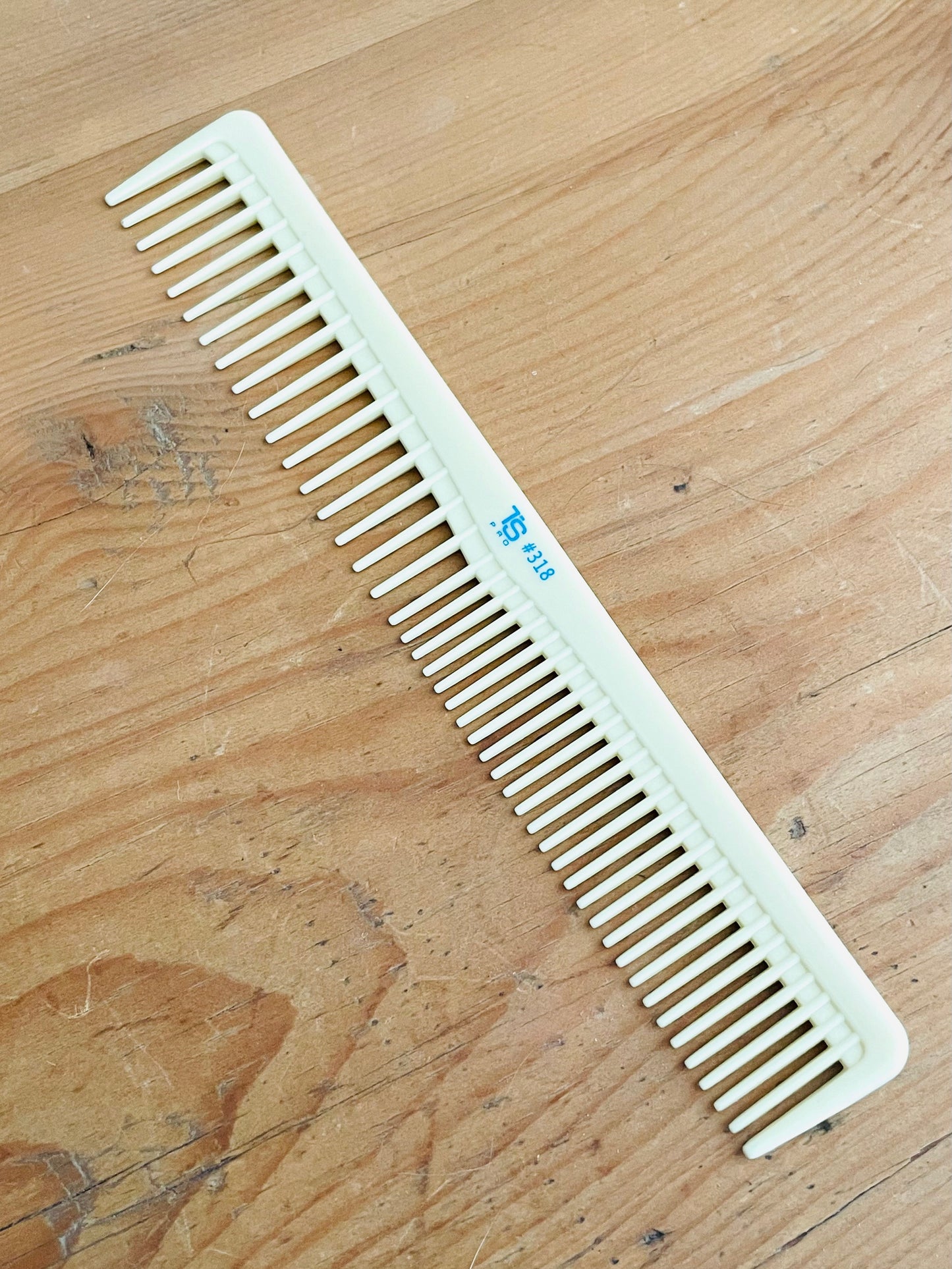 COMB - PLASTIC - #318 - WHITE