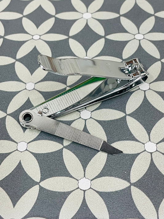 NAIL CLIPPER - MEDIUM - WITH FILE