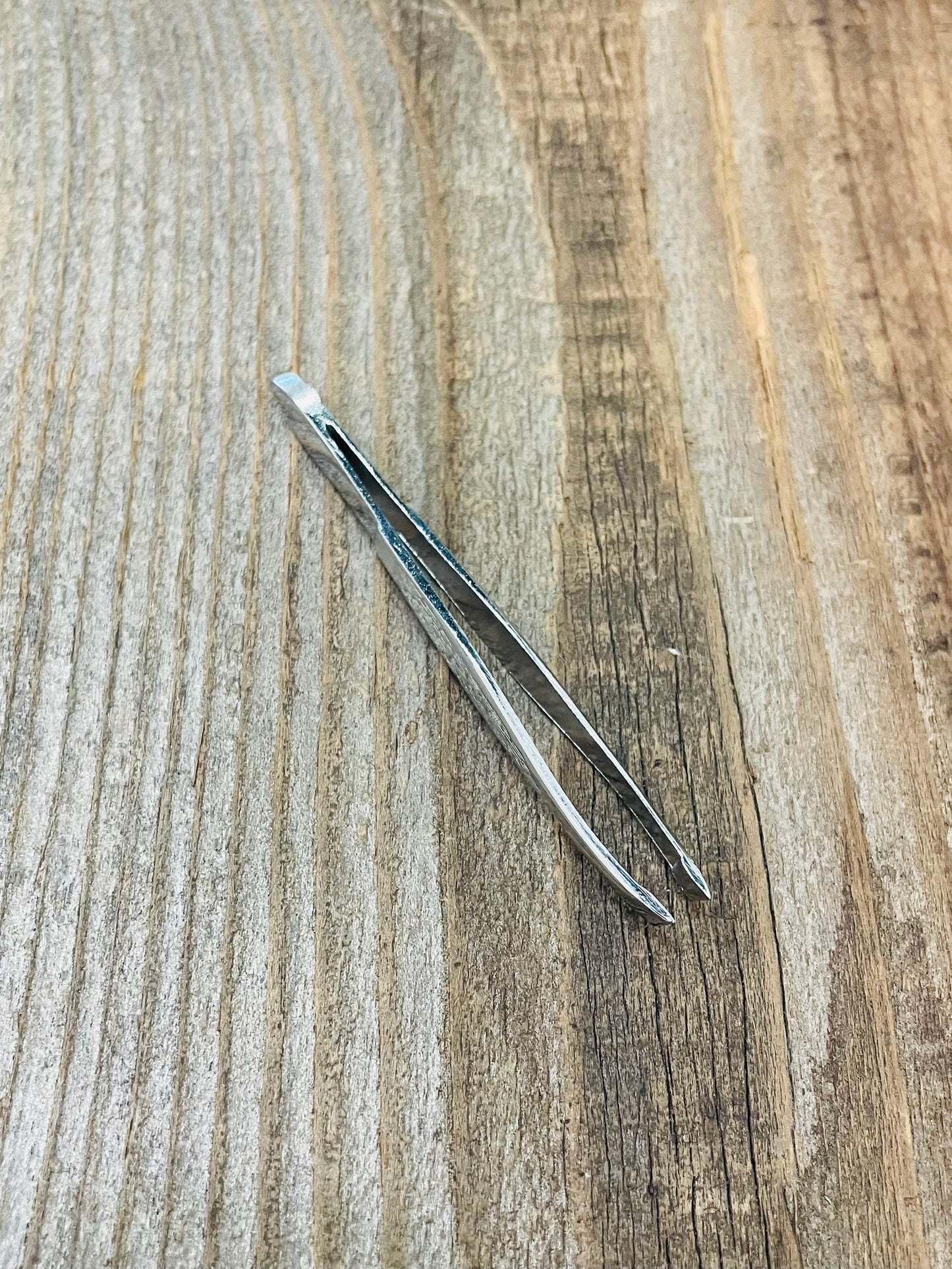 SLANT TIP TWEEZER