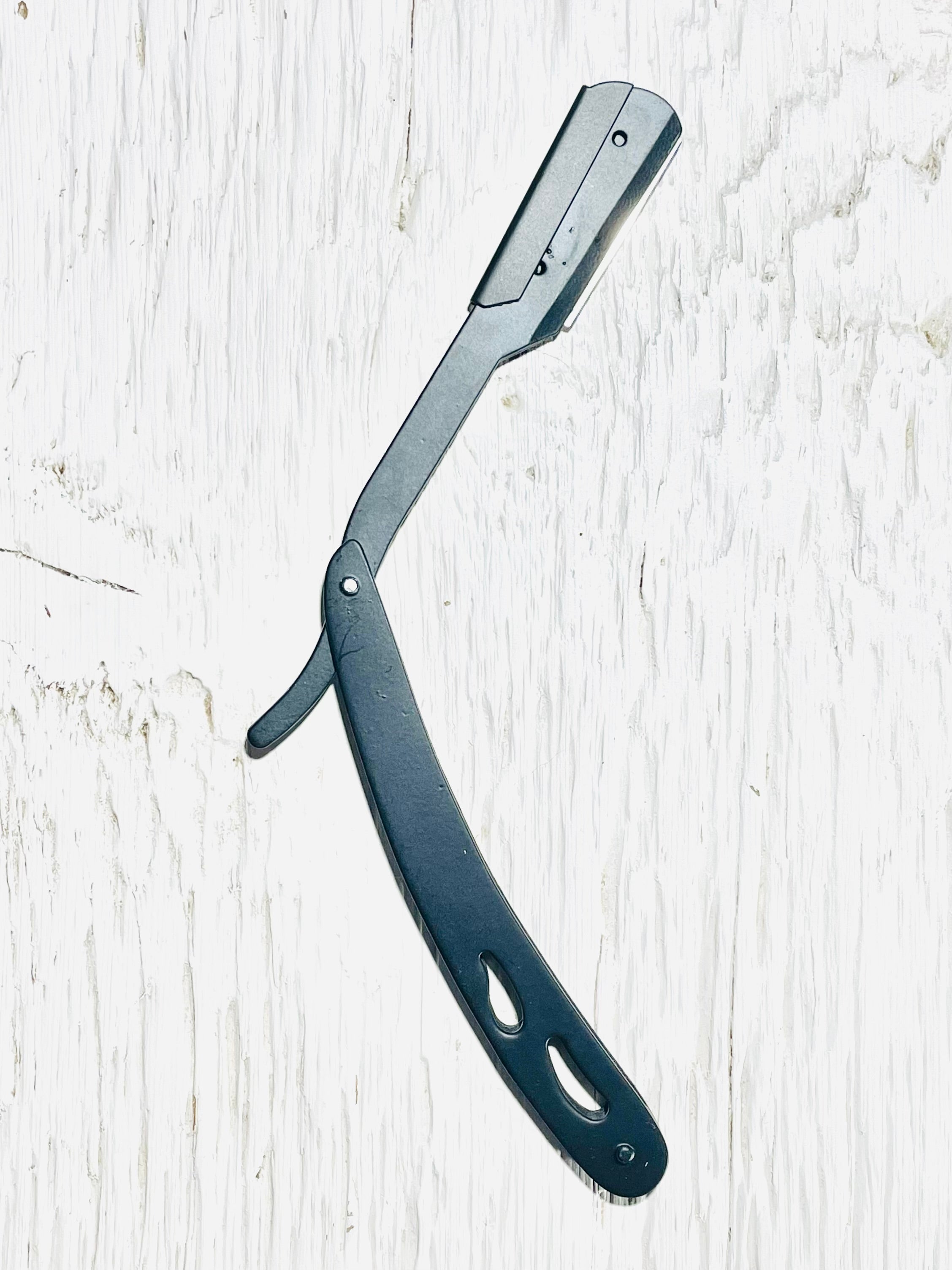 STRAIGHT EDGE RAZOR – Pro Beauty Outlet