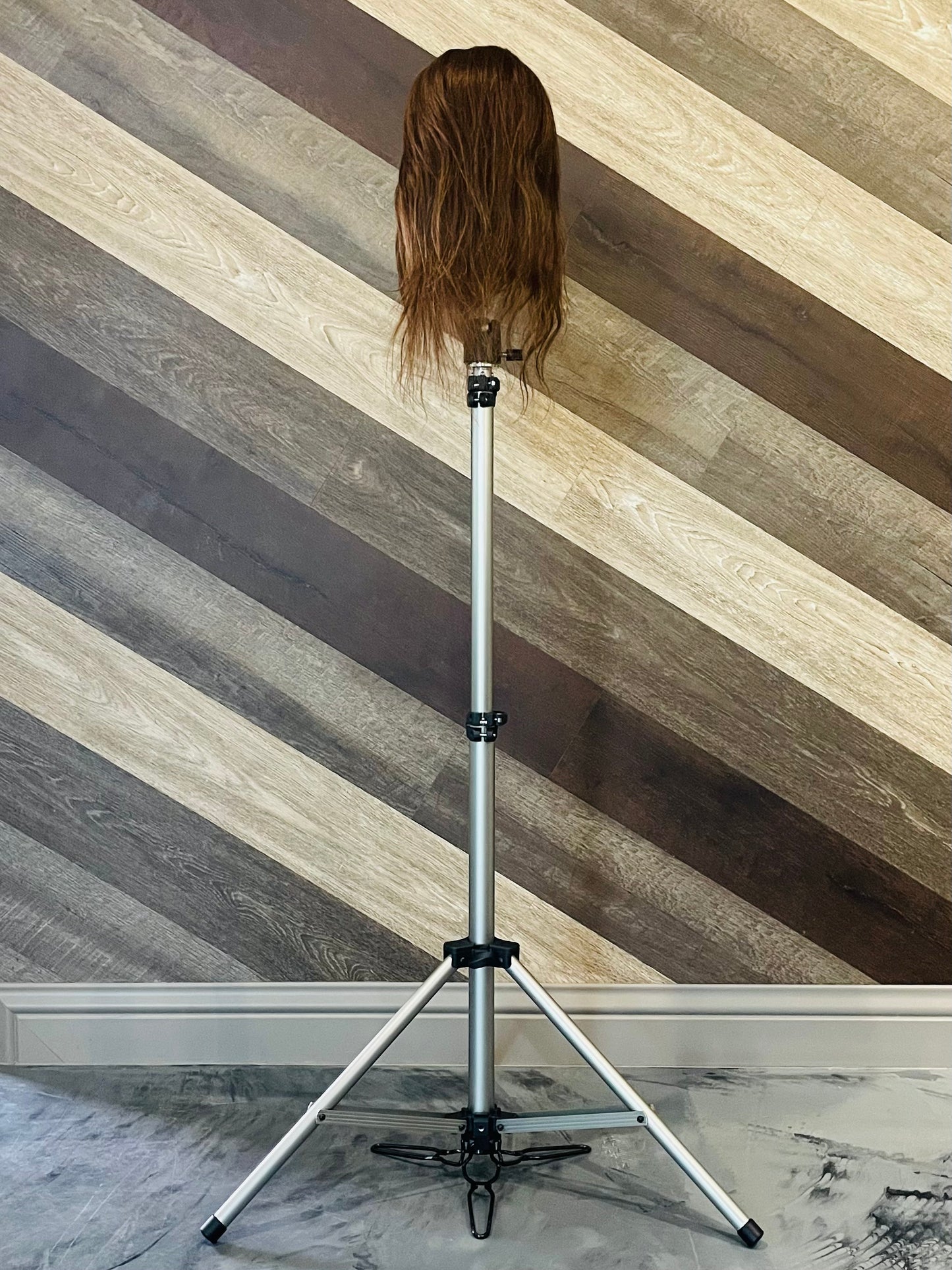 TRIPOD FOR MANNEQUIN HEAD